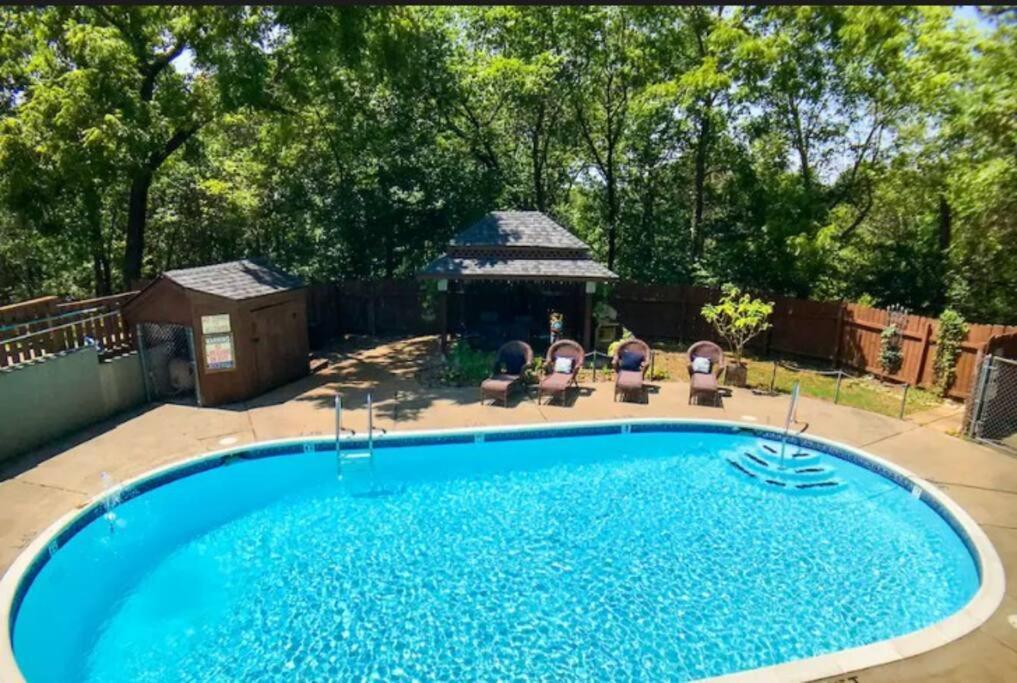 Suite Dreams 101 - Tradewinds Eureka Springs Exterior photo